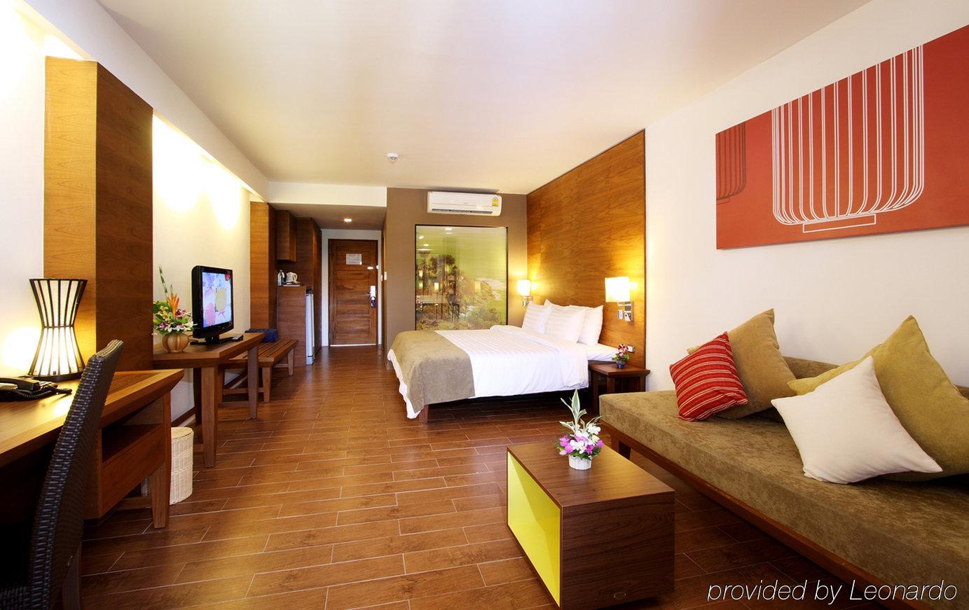 Kamala Beach Inn Phuket Kültér fotó