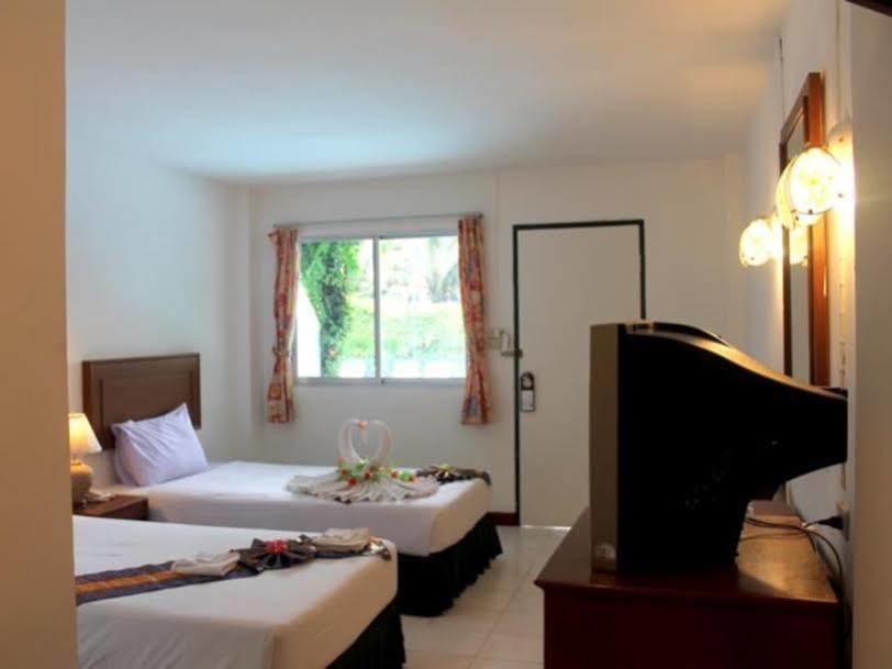 Kamala Beach Inn Phuket Kültér fotó