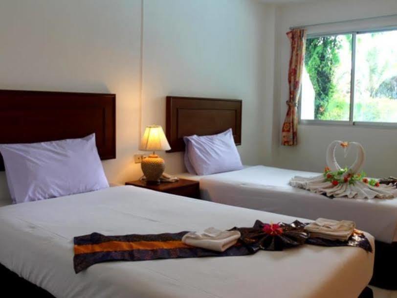 Kamala Beach Inn Phuket Kültér fotó
