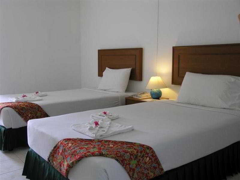 Kamala Beach Inn Phuket Kültér fotó